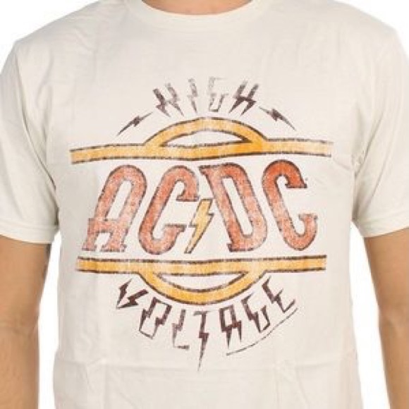 ACDC Graphic Band Tee - AC/DC High Voltage T-Shirt Size Large 100% Cotton⚡️👕👚 - Picture 2 of 5